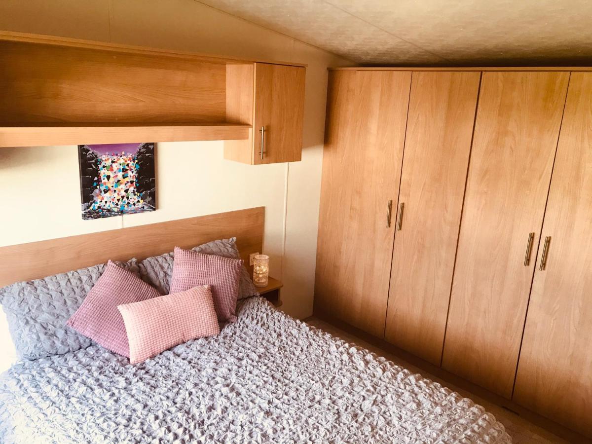 Turnberry Caravan Quiet Peaceful Location Near Golf Spas And Beaches Girvan Kültér fotó